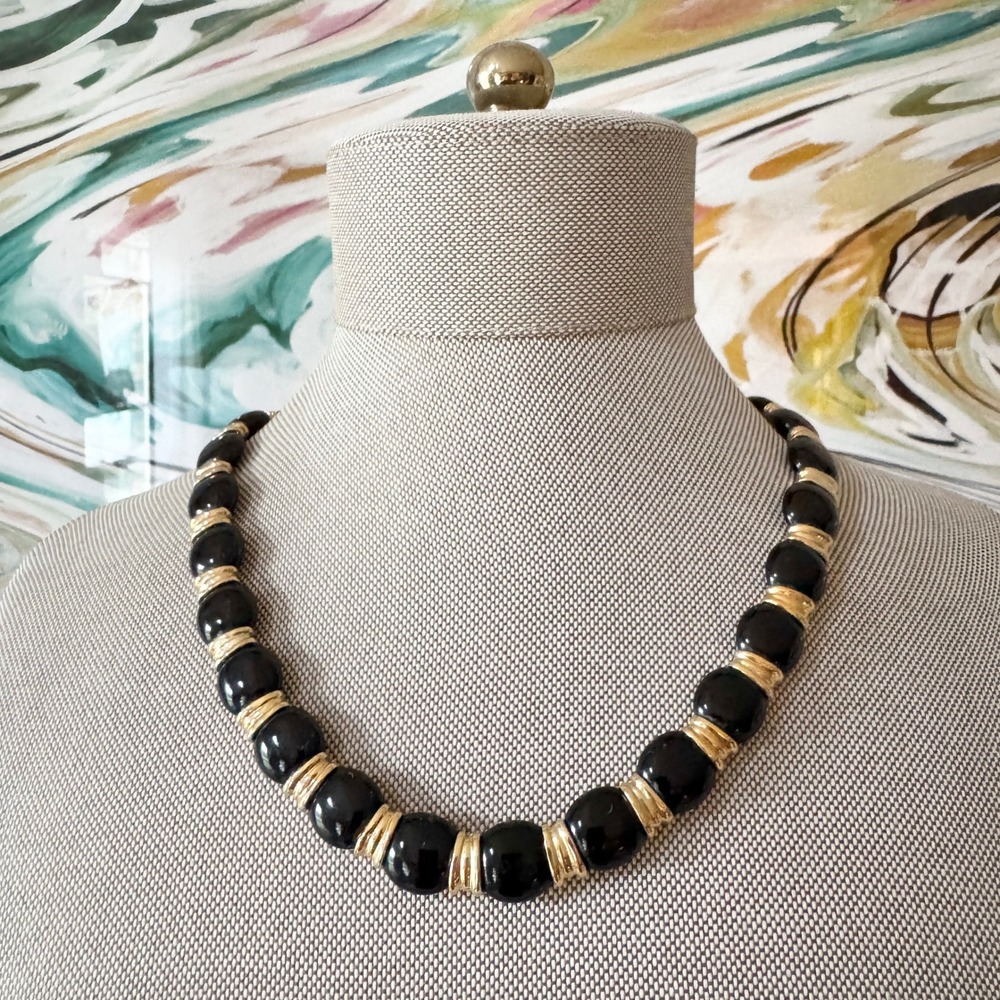 VNTG Monet Vintage Black and Gold Bead Collar Necklace Ribbed Spacers 16.5 Inch